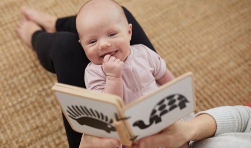 کودک خود را برای آشنایی با کتاب آماده کنید کودک خود را برای آشنایی با کتاب آماده کنید