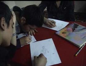 چشم هایتان را ببندید و خود را یک معلول جسمی تصور کنید